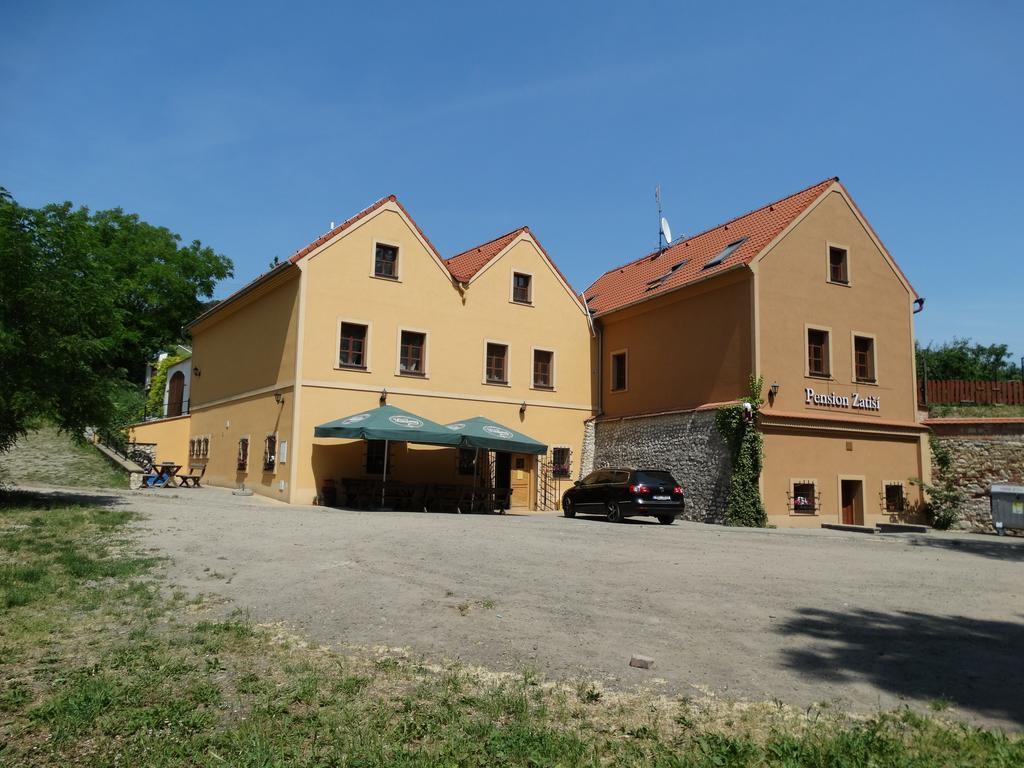 Penzion Zatisi Mikulov Exterior foto